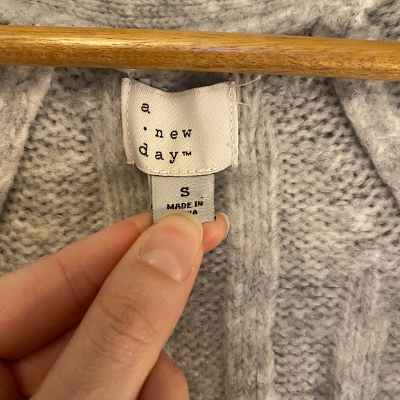 Coatigan - Picture 2 of 3